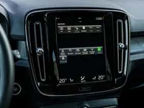 Volvo XC40 (2022) thumbnail 20