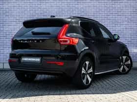 Volvo XC40 (2022) thumbnail 3