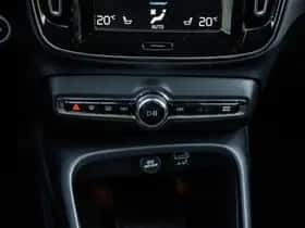 Volvo XC40 (2022) thumbnail 21