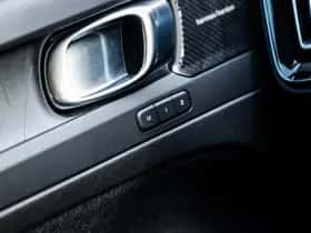 Volvo XC40 thumbnail 23