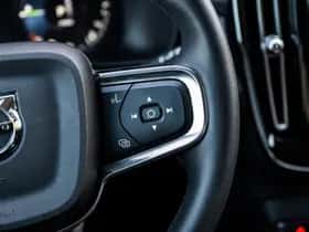 Volvo XC40 (2022) thumbnail 25
