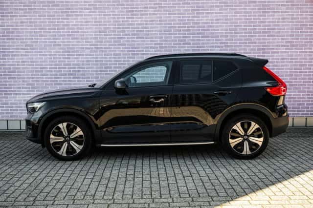Volvo XC40 (2022) thumbnail 5