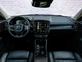 Volvo XC40 (2022) thumbnail 6