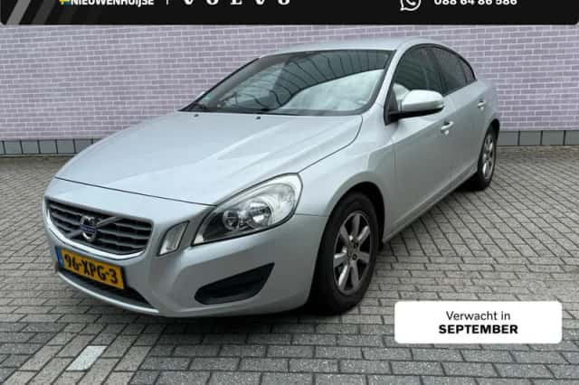 Volvo S60 (2012) thumbnail 1
