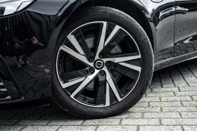 Volvo V90 (2021) thumbnail 36