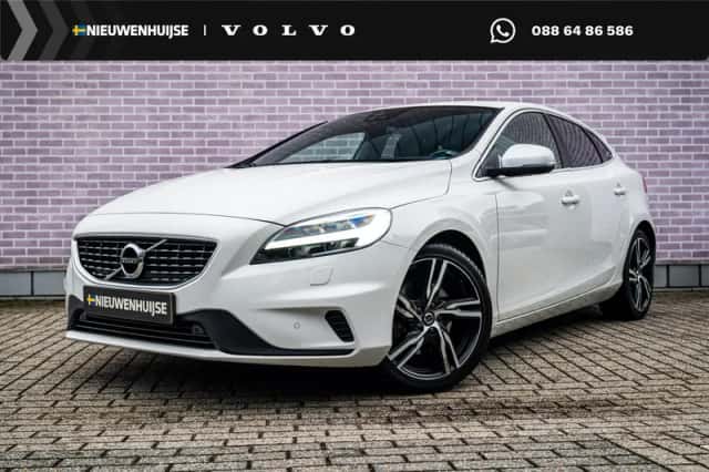 Volvo V40 (2017) thumbnail 1