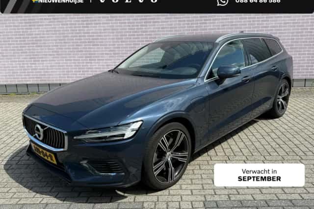 Volvo V60 (2022) thumbnail 1