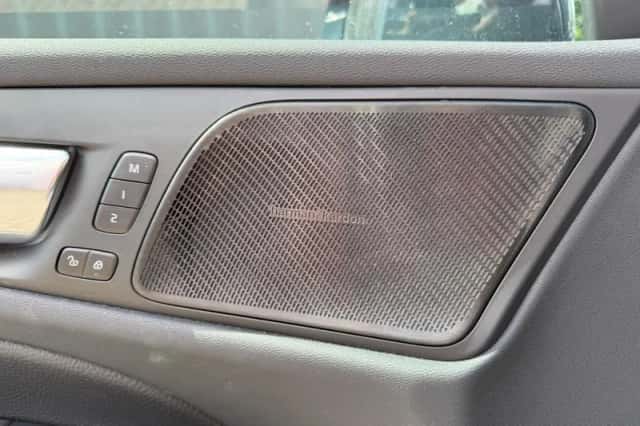 Volvo V60 (2022) thumbnail 6