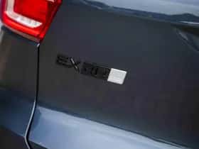 Volvo EX40 thumbnail 8