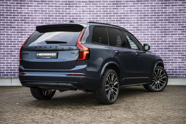 Volvo XC90 (2026) thumbnail 3
