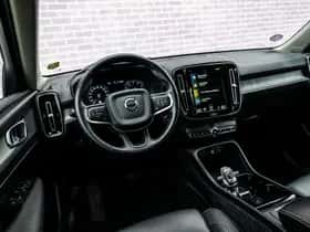Volvo XC40 thumbnail 10