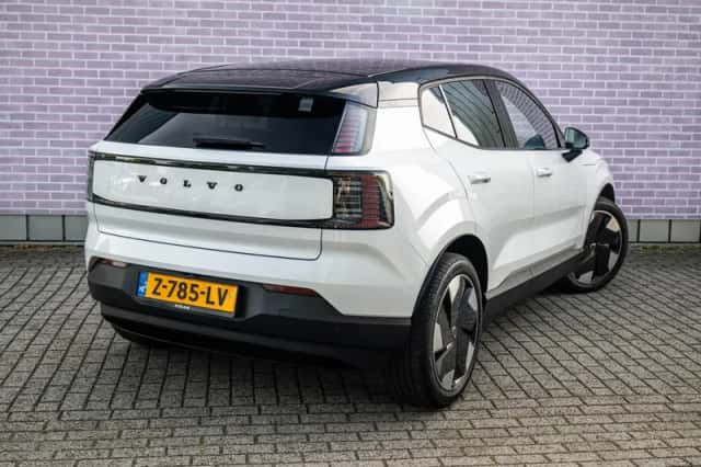 Volvo EX30 (2024) thumbnail 14