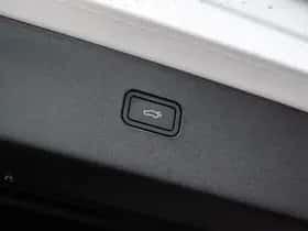 Volvo EX30 (2024) thumbnail 23