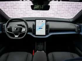 Volvo EX30 (2024) thumbnail 5