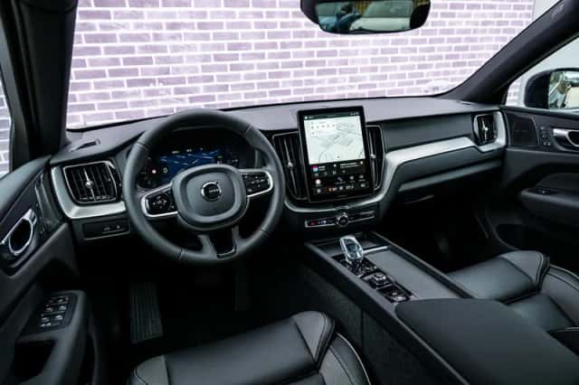 Volvo XC60 (2025) thumbnail 11