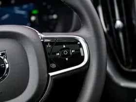 Volvo XC60 (2025) thumbnail 17