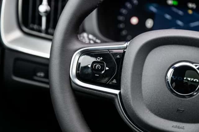 Volvo XC60 (2025) thumbnail 18