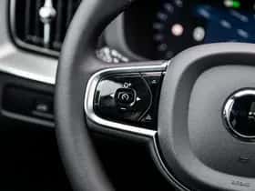 Volvo XC60 (2025) thumbnail 18