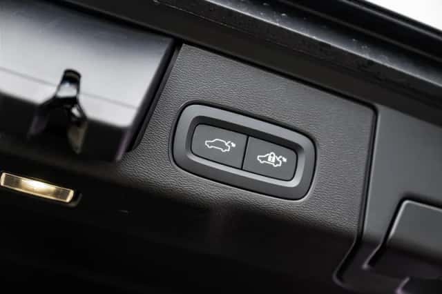 Volvo XC60 (2025) thumbnail 9