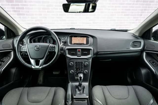 Volvo V40 (2018) thumbnail 5