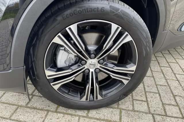Volvo XC40 (2020) thumbnail 5