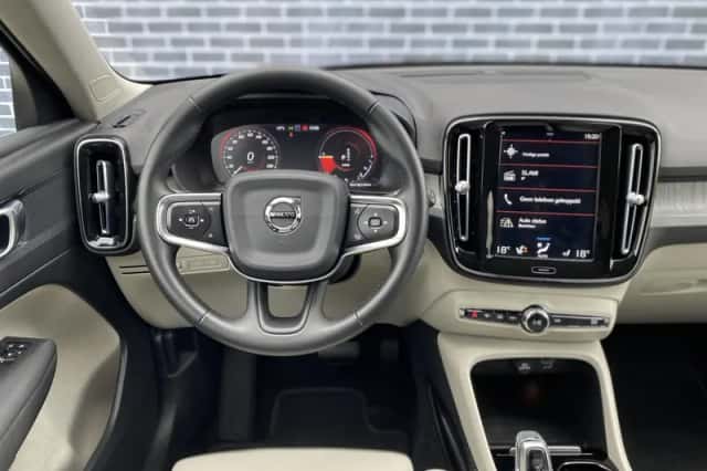 Volvo XC40 (2020) thumbnail 8