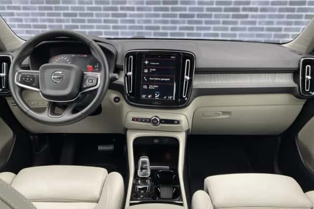 Volvo XC40 (2020) thumbnail 9