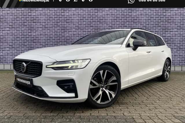 Volvo V60 (2022) thumbnail 1