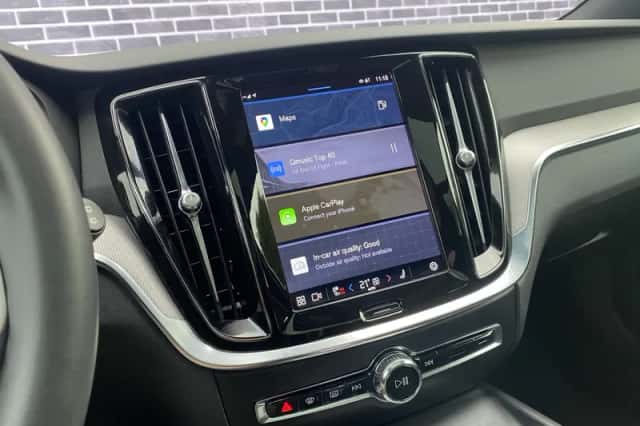 Volvo V60 (2022) thumbnail 4