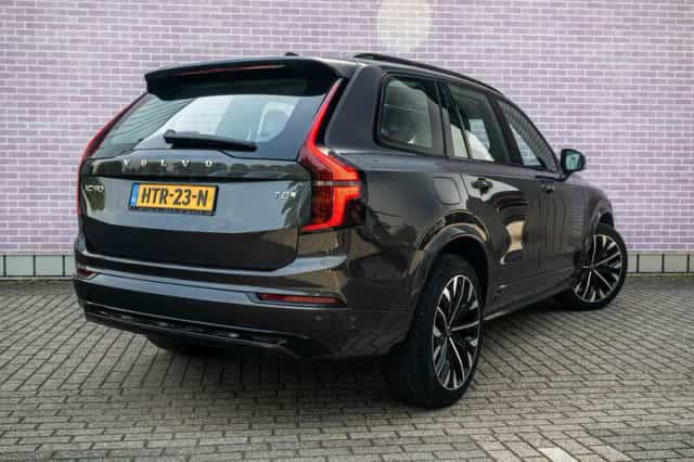Volvo XC90 (2025) thumbnail 2