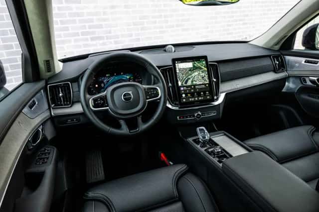 Volvo XC90 (2025) thumbnail 11
