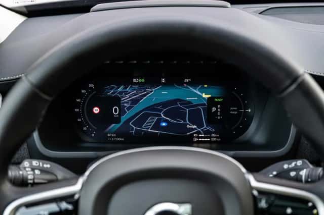 Volvo XC90 (2025) thumbnail 14