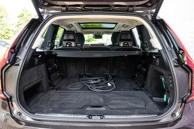 Volvo XC90 (2025) thumbnail 35