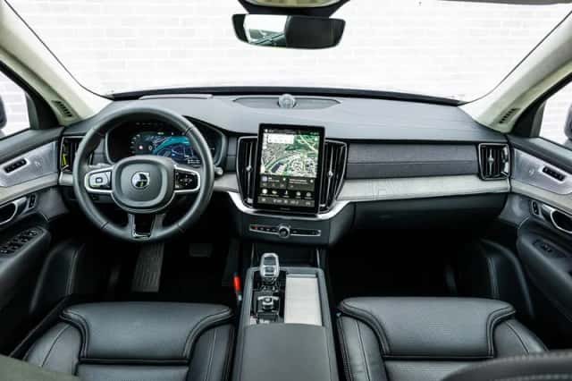 Volvo XC90 (2025) thumbnail 5