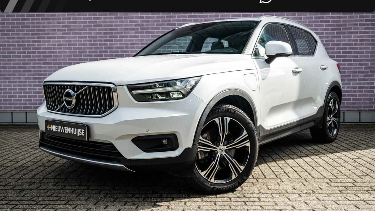Volvo XC40 — foto 1
