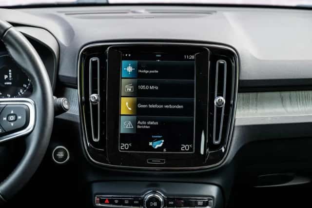 Volvo XC40 (2021) thumbnail 11