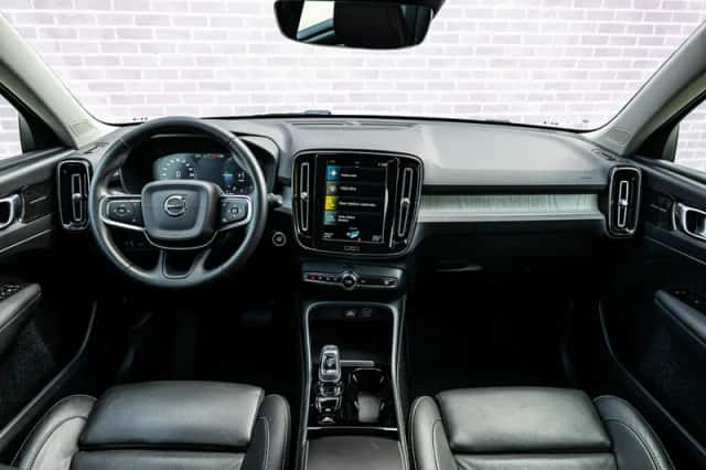 Volvo XC40 (2021) thumbnail 5