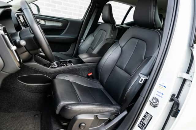 Volvo XC40 (2021) thumbnail 6