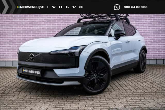 Volvo EX30 (2025) thumbnail 1
