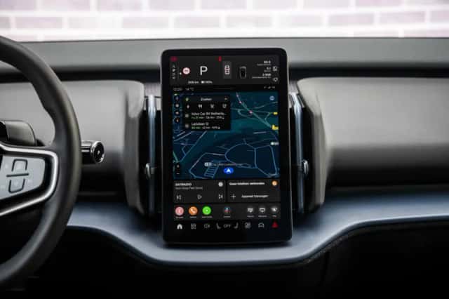 Volvo EX30 (2025) thumbnail 12
