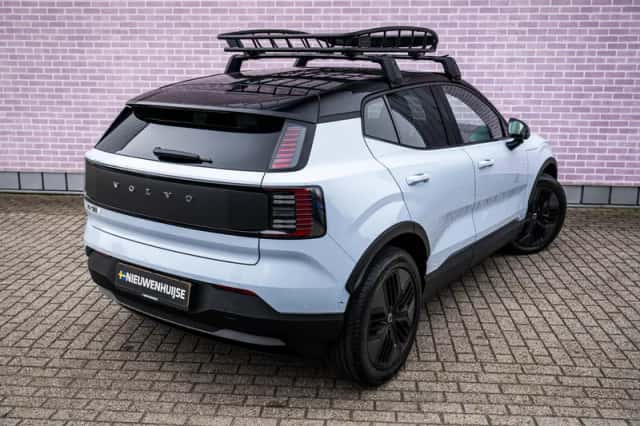 Volvo EX30 (2025) thumbnail 18