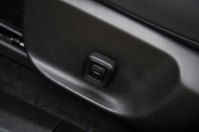 Volvo EX30 (2025) thumbnail 7