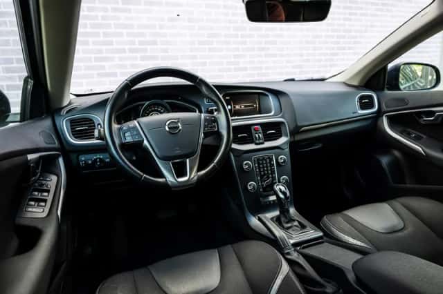 Volvo V40 (2019) thumbnail 11