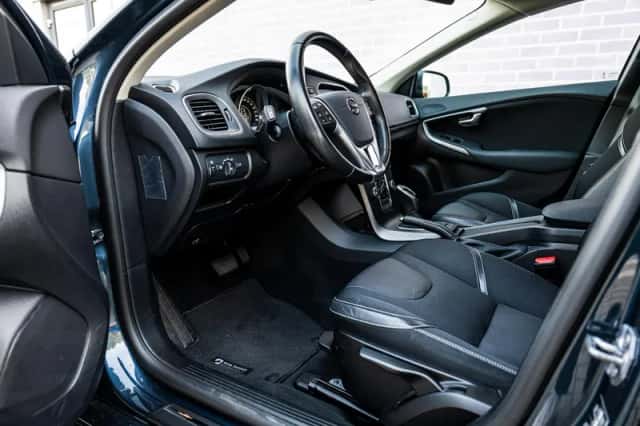 Volvo V40 (2019) thumbnail 18