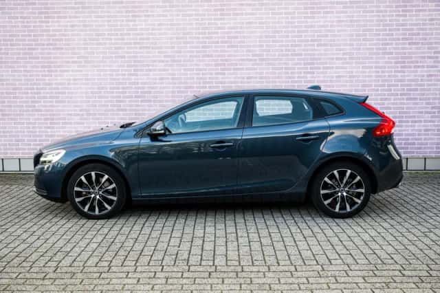 Volvo V40 (2019) thumbnail 4