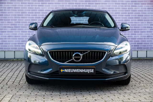 Volvo V40 (2019) thumbnail 9