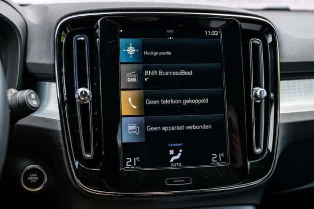 Volvo XC40 (2022) thumbnail 17