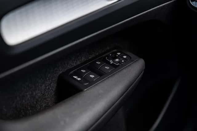 Volvo XC40 (2022) thumbnail 21