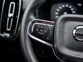 Volvo XC40 thumbnail 22