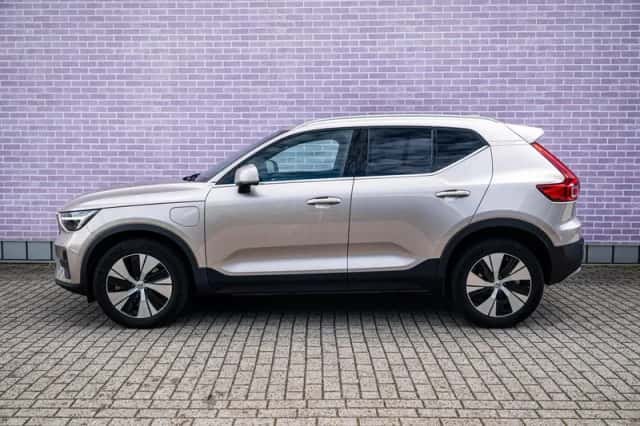Volvo XC40 (2022) thumbnail 4